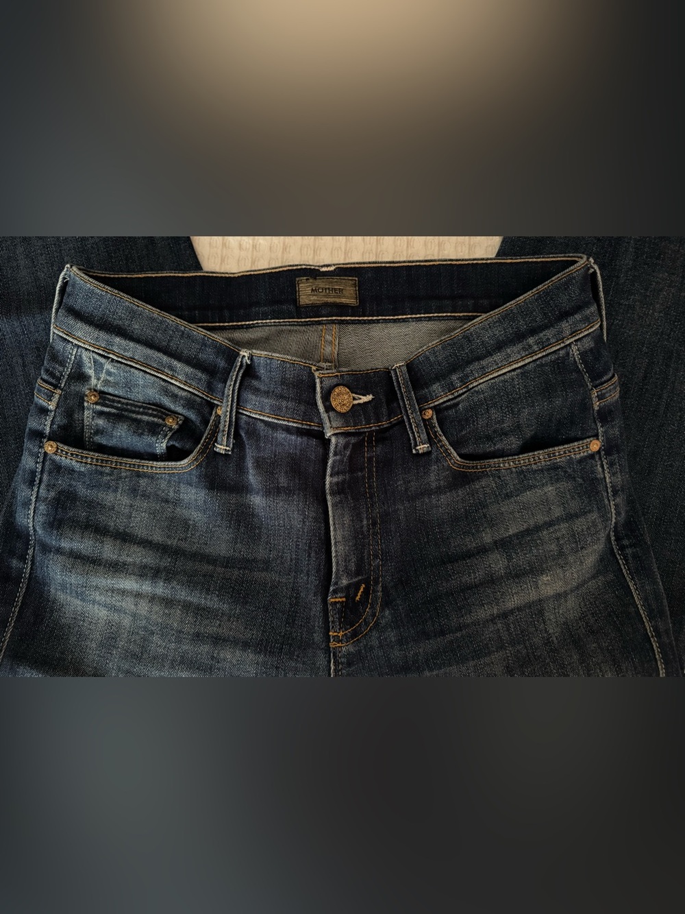 MOTHER The Weekender Fray Jeans / Not Rough Enough Wash / Size 25